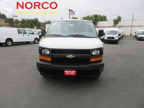 Used 2017 Chevrolet Express 2500 Extended image 4