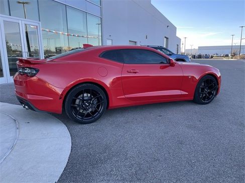 Used 2020 Chevrolet Camaro SS image 5