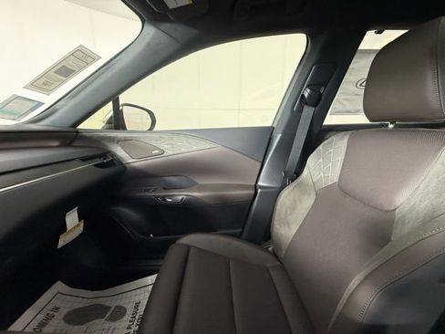 New 2026 Lexus RX 450h AWD image 21