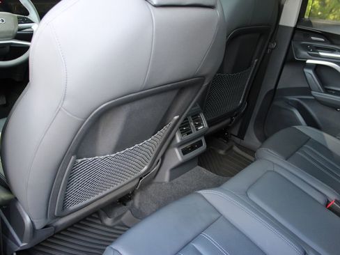 Used 2025 Audi Q5 Premium Plus w/ Premium Plus image 48