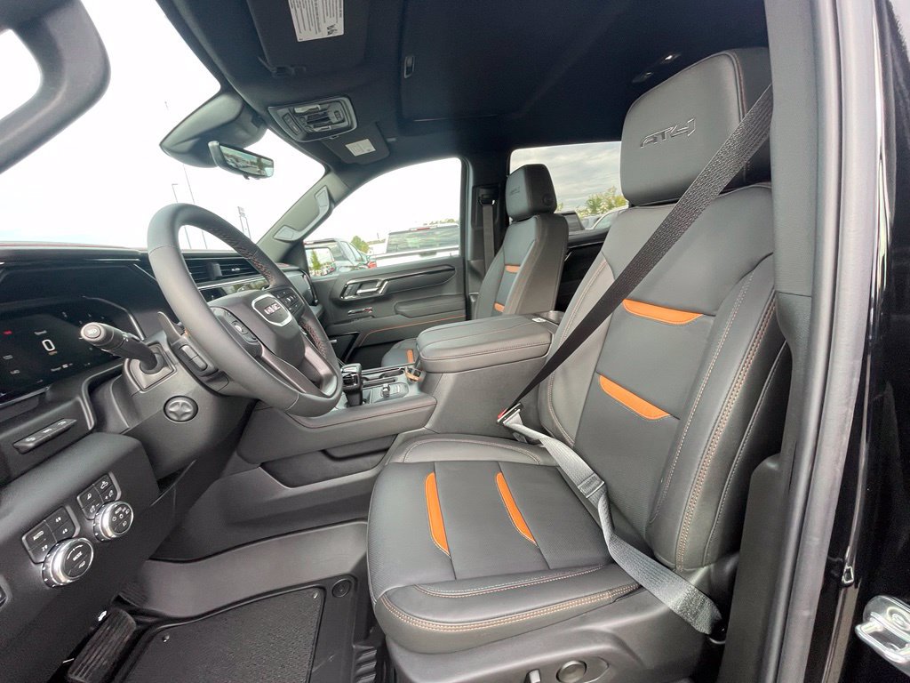 New 2026 GMC Sierra 1500 AT4 w/ AT4 Premium Package AWD/4WD image 12