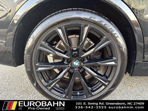 Used 2021 BMW X7 xDrive40i w/ M Sport Package image 28