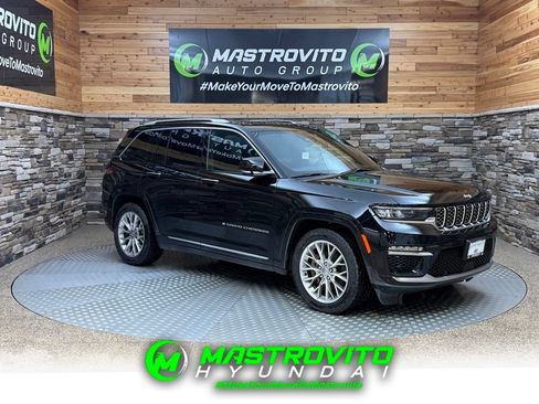 Used 2022 Jeep Grand Cherokee Summit AWD/4WD image 1