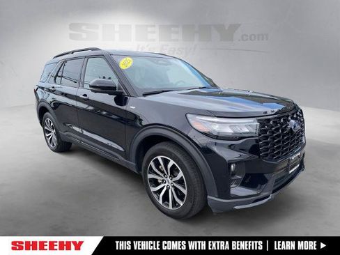 Certified 2025 Ford Explorer ST-Line AWD/4WD image 1