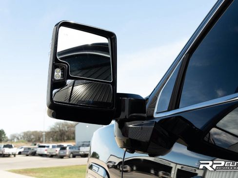 Used 2025 GMC Sierra 2500 Denali Ultimate image 27