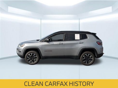 Used 2021 Jeep Compass Trailhawk w/ Sun and Sound Group AWD/4WD image 2