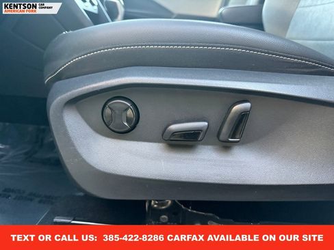 Used 2022 Volkswagen Taos SE image 29