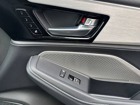 Certified 2024 Acura MDX SH-AWD w/ Technology Package image 23