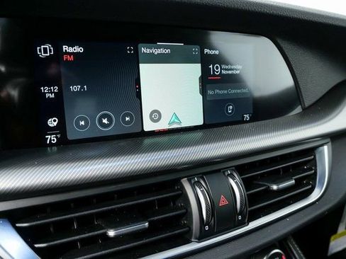 New 2025 Alfa Romeo Stelvio Sprint w/ Convenience Package image 16