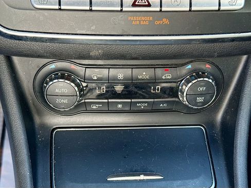 Used 2018 Mercedes-Benz GLA 250 image 17