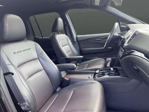 Used 2019 Nissan Pathfinder SL image 38