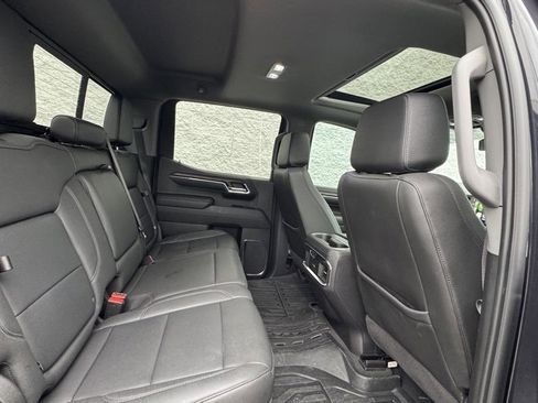 Used 2024 GMC Sierra 1500 SLT w/ SLT Premium Plus Package image 11