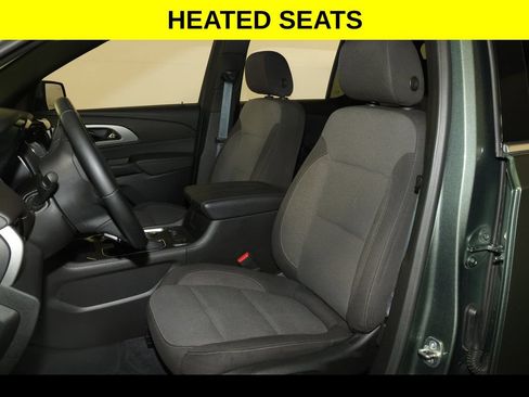 Used 2023 Chevrolet Traverse LT AWD/4WD image 3