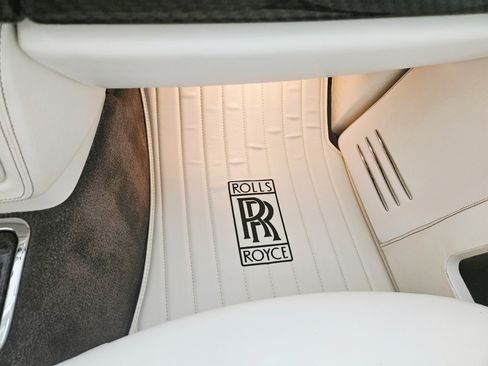 Used 2007 Rolls-Royce Phantom Sedan RWD image 22