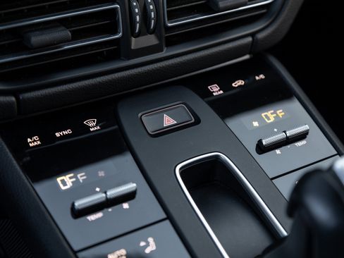 Used 2022 Porsche Macan GTS image 26