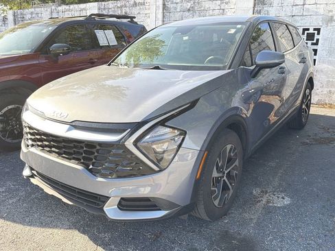 Certified 2023 Kia Sportage EX FWD image 3