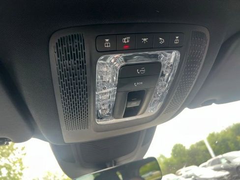 Used 2022 Mercedes-Benz GLS 450 4MATIC image 22