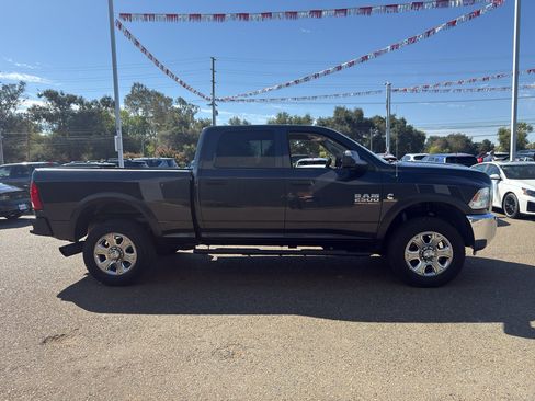 Used 2017 RAM 2500 Tradesman w/ Chrome Appearance Group AWD/4WD image 5