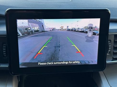 Certified 2023 Ford Explorer XLT w/ Equipment Group 202A AWD/4WD image 4