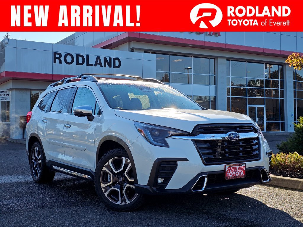 Used 2023 Subaru Ascent Touring AWD/4WD image 1