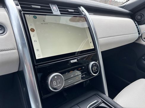 Used 2023 Land Rover Discovery S R-Dynamic image 24