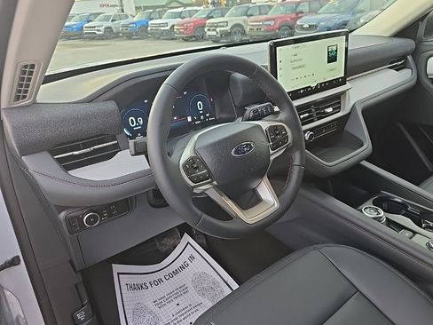 New 2026 Ford Explorer Active w/ Active Comfort Package RWD image 15