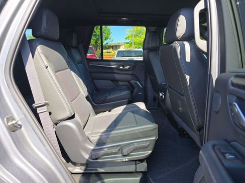 Used 2022 GMC Yukon Denali w/ Max Trailering Package AWD/4WD image 13