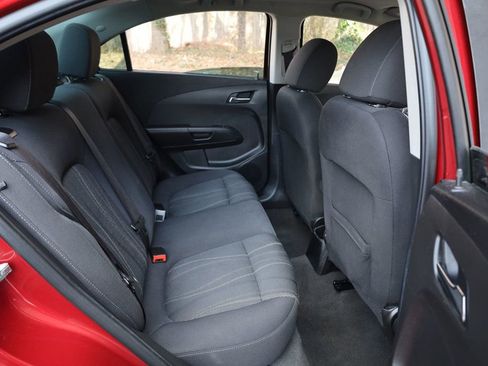 Used 2017 Chevrolet Sonic LT w/ Convenience Package image 22