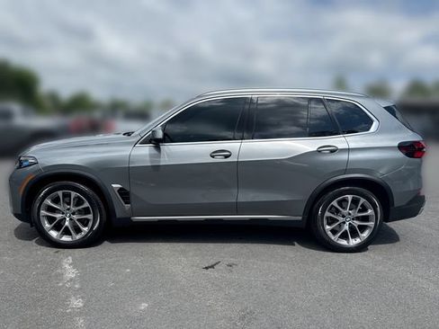 Used 2024 BMW X5 xDrive40i w/ Premium Package AWD/4WD image 5