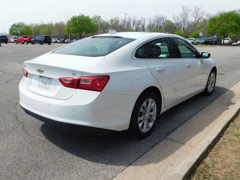 Used 2024 Chevrolet Malibu LT image 4