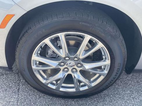 Used 2023 Buick Enclave Essence w/ Experience Buick Package AWD/4WD image 11