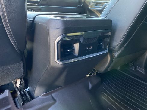 Used 2023 GMC Sierra 1500 Elevation image 18