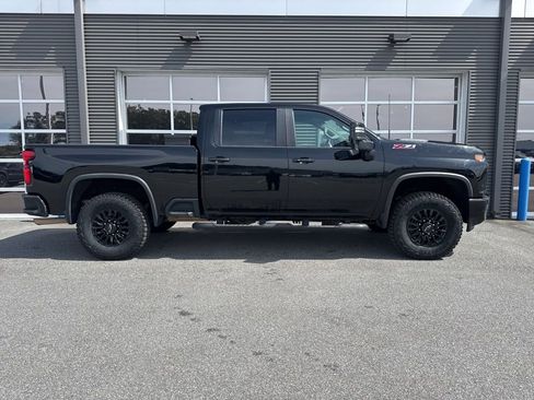 Used 2022 Chevrolet Silverado 2500 LTZ w/ LTZ Plus Package image 4