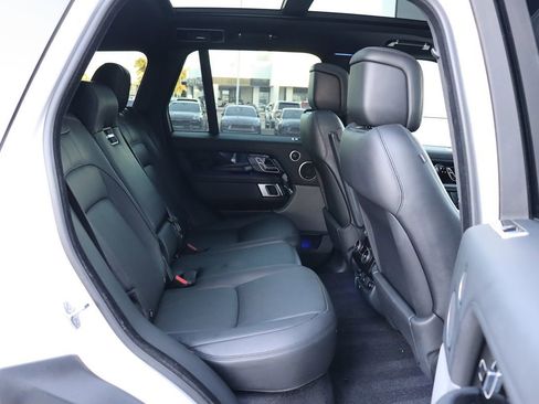 Used 2020 Land Rover Range Rover HSE image 38