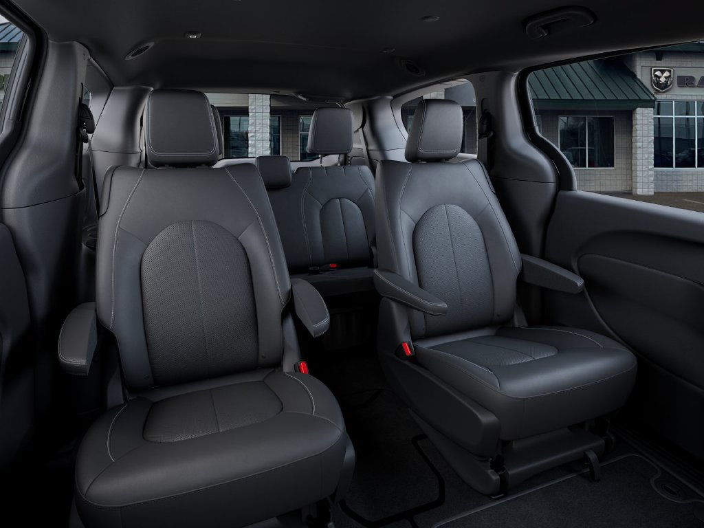 New 2027 Chrysler Pacifica Select FWD image 16