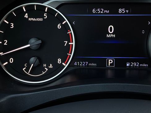 Used 2025 Nissan Altima 2.5 SV FWD image 38