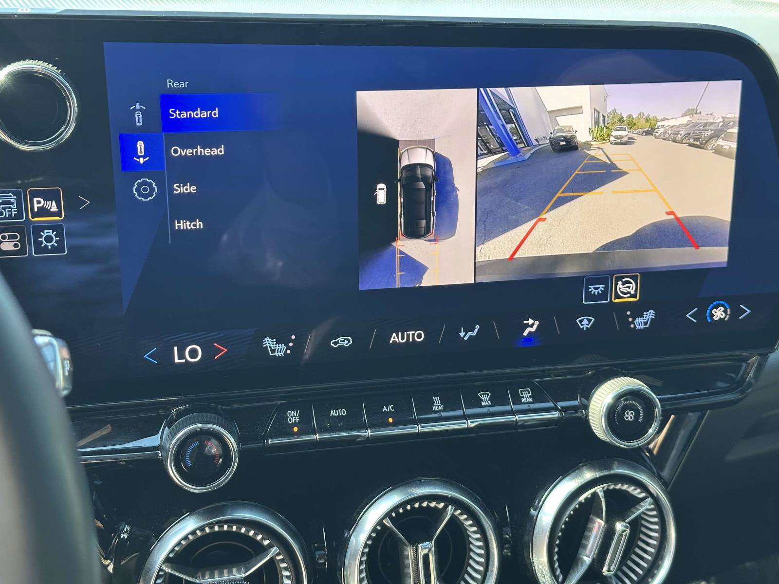 Used 2024 Chevrolet Blazer EV LT AWD/4WD image 11