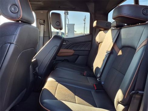 Used 2024 GMC Canyon AT4 w/ Technology Package image 20