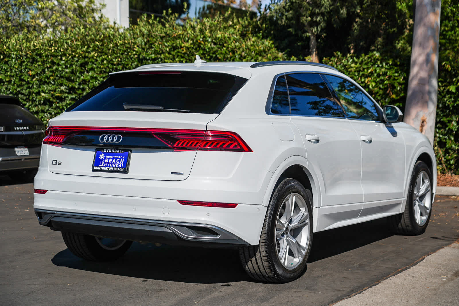 Used 2022 Audi Q8 Premium Plus AWD/4WD image 6
