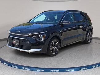 Used 2023 Kia Niro EX FWD video 1