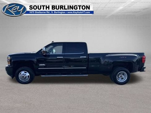 Used 2019 Chevrolet Silverado 3500 High Country w/ Duramax Plus Package AWD/4WD image 4