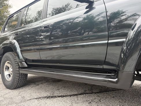 Used 1993 Toyota Land Cruiser Base AWD 4dr SUV image 23