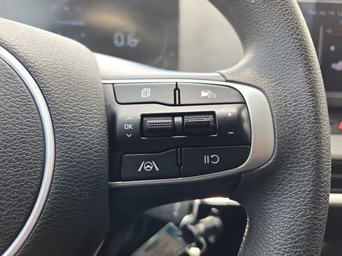 Used 2023 Kia Sportage LX FWD image 22