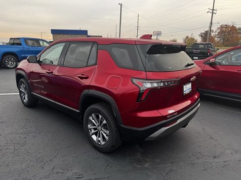 Used 2026 Chevrolet Equinox LT w/ Convenience Package II image 4