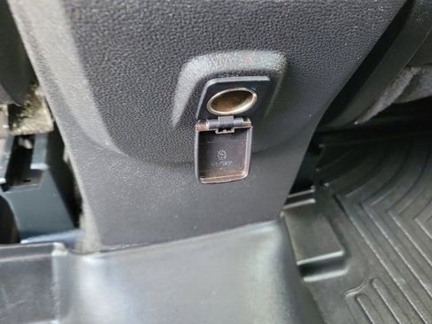 Certified 2018 Ford Escape SEL w/ Ford Safe & Smart Package FWD image 18