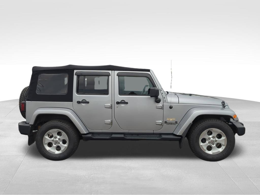 Used 2013 Jeep Wrangler Unlimited Sahara w/ Connectivity Group AWD/4WD image 4