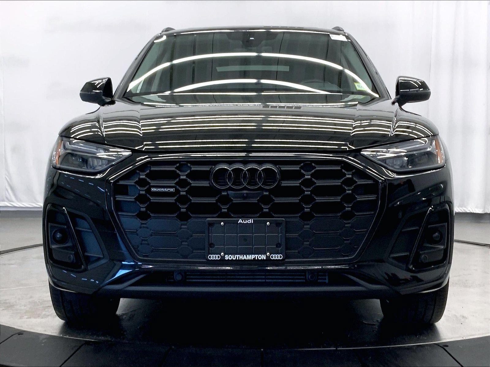 Certified 2023 Audi Q5 2.0T Premium Plus w/ Premium Plus Package AWD/4WD image 2