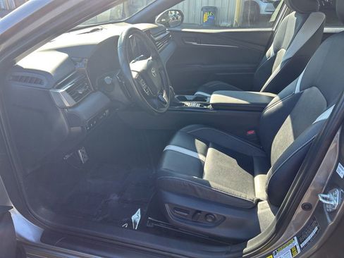 Used 2025 Toyota Camry SE FWD image 14