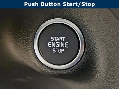 New 2026 Volvo XC40 B5 Plus w/ Protection Package Premier image 34