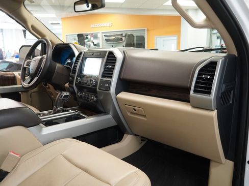 Used 2019 Ford F150 Lariat AWD/4WD image 36